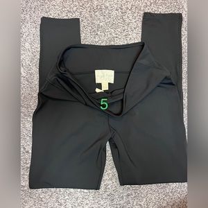 Evy’s Tree Leggings Size L